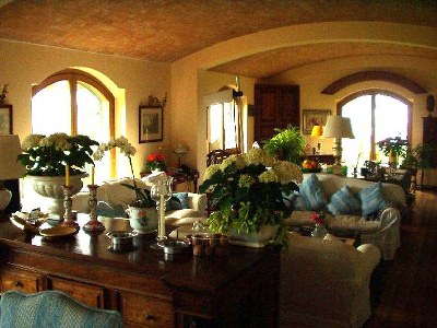 Tuscan living room