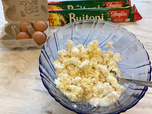 How to make Italian easter pie with ricotta and spinach
