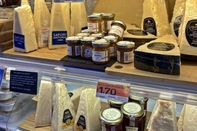 Top 10 Soft & Hard Italian Cheeses - to Eat or Bring back from Italy