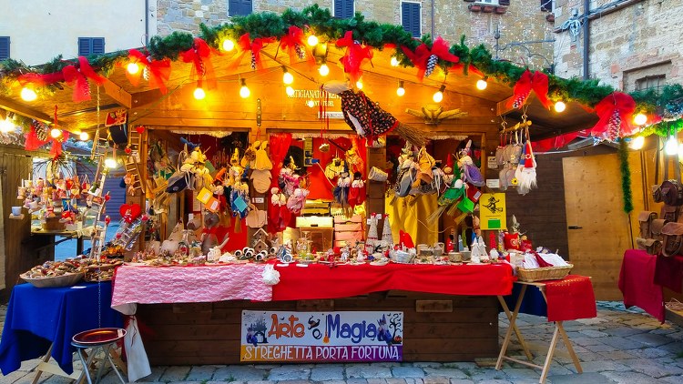 Christmas Markets in Tuscany 2026  - Florence, Pisa, Siena, Arezzo, Montepulciano, Montecatini Terme