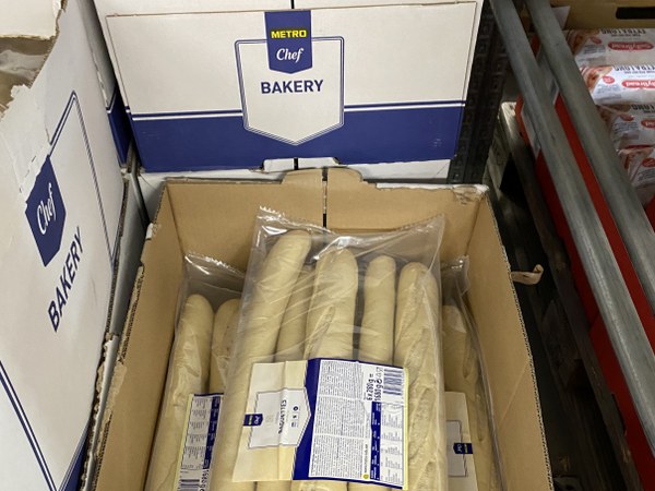 Where to Buy wholesale grocery items in Italy